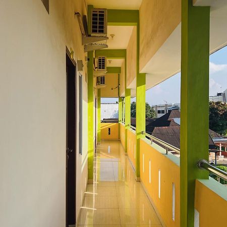 Teratai Residence Mitra Reddoorz Medan Exterior foto
