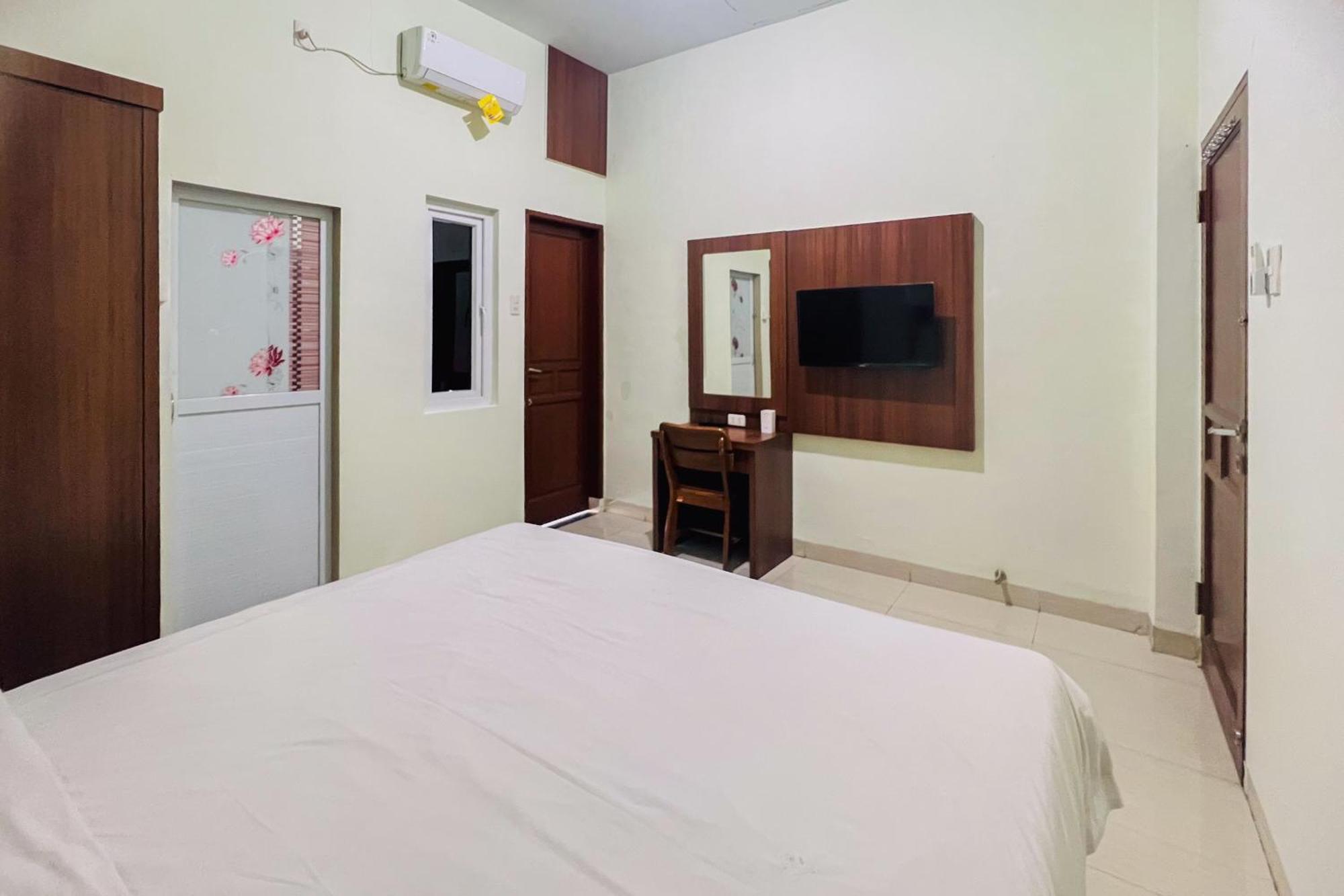 Teratai Residence Mitra Reddoorz Medan Exterior foto